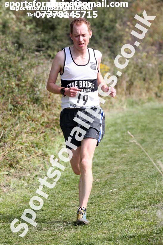 Senior mens and veteran relays, Sunderland Harriers Cross Country Relays, Farringdon, Sunderland . Photo: David T. Hewitson/Sports for All Pics